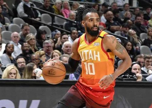  亚历山大全面发挥雷霆轻取爵士延续强势表现